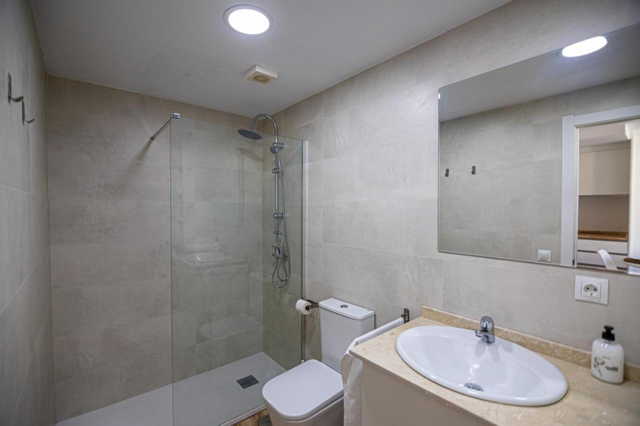 Sunstay Seaside Flat I Puerto Marina เบนัลมาเดนา ภายนอก รูปภาพ
