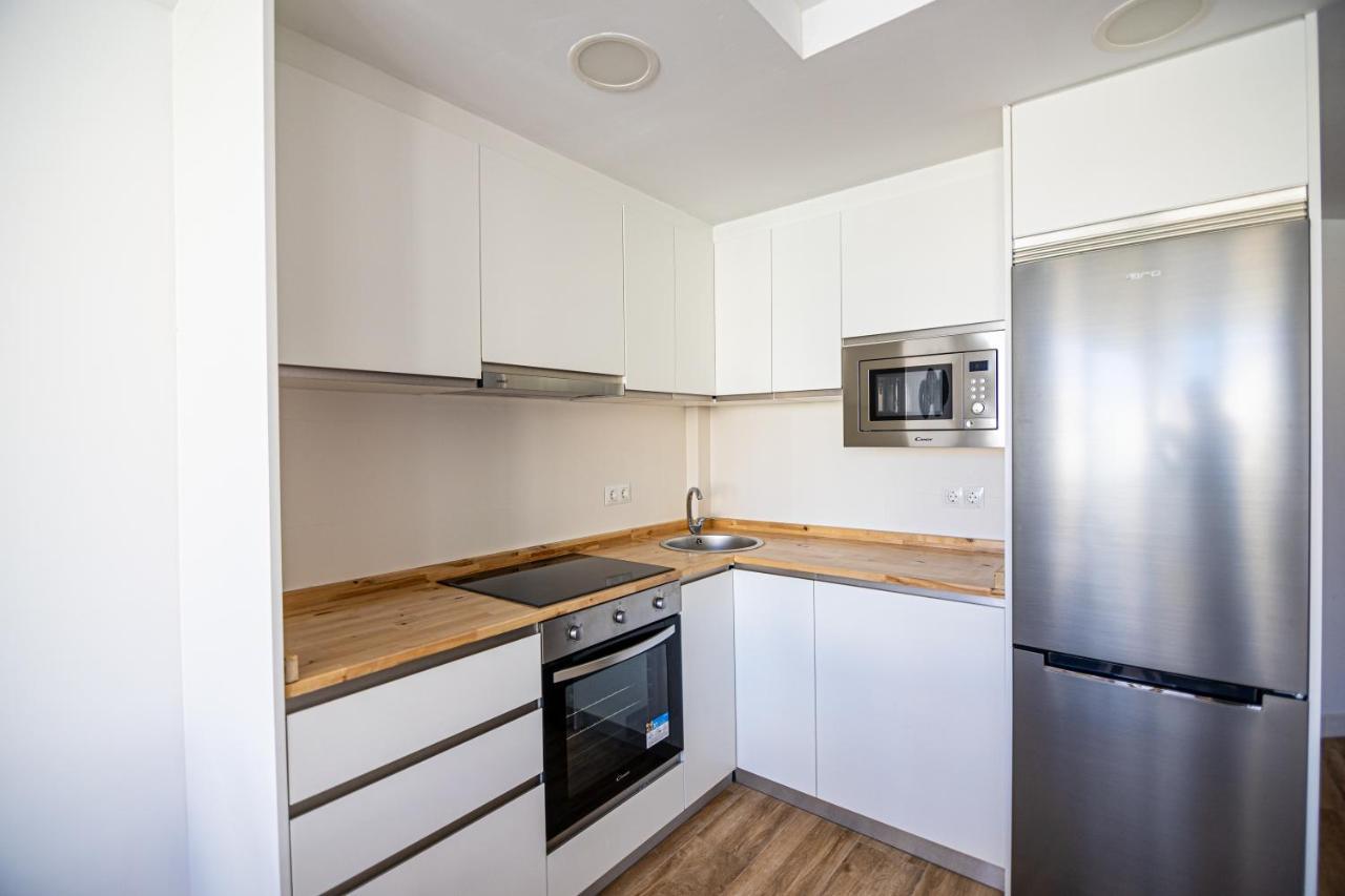 Sunstay Seaside Flat I Puerto Marina เบนัลมาเดนา ภายนอก รูปภาพ
