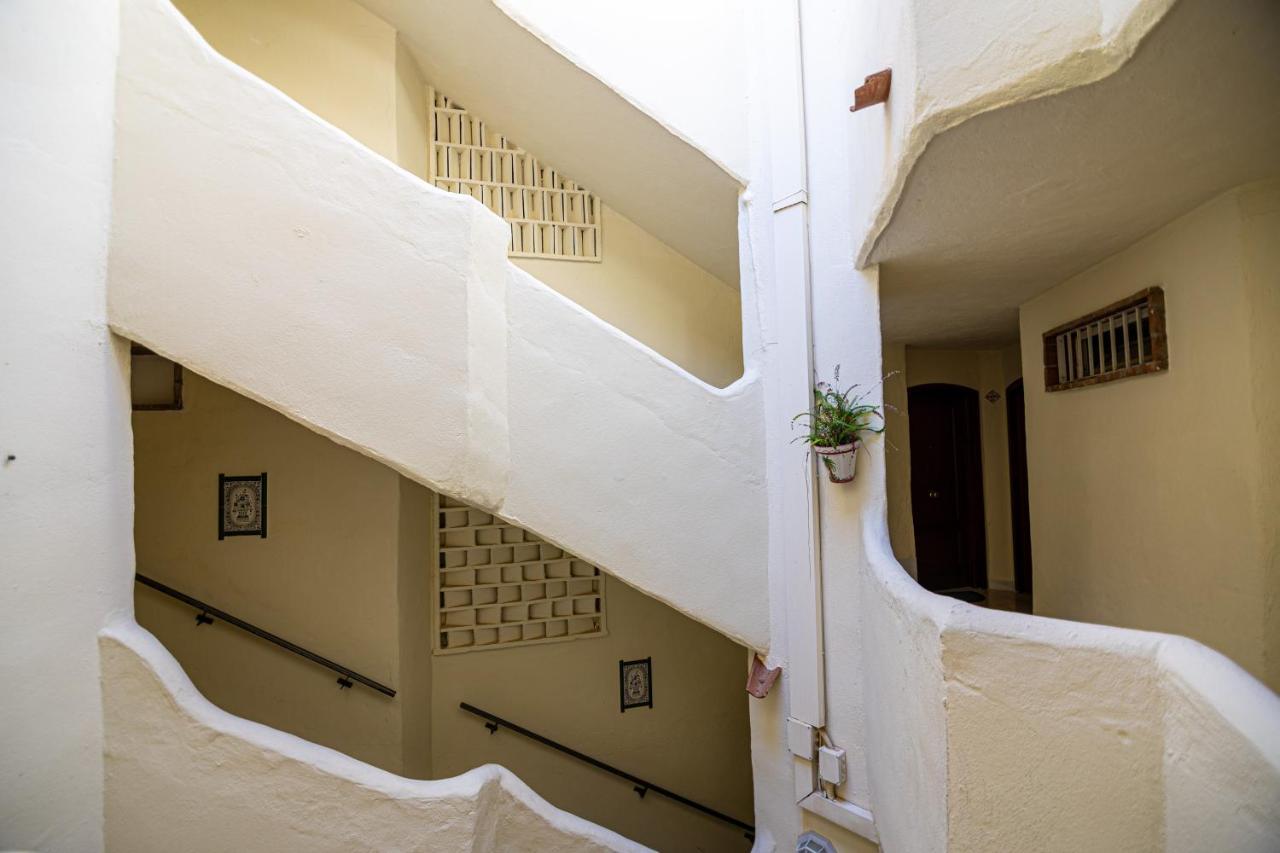 Sunstay Seaside Flat I Puerto Marina เบนัลมาเดนา ภายนอก รูปภาพ